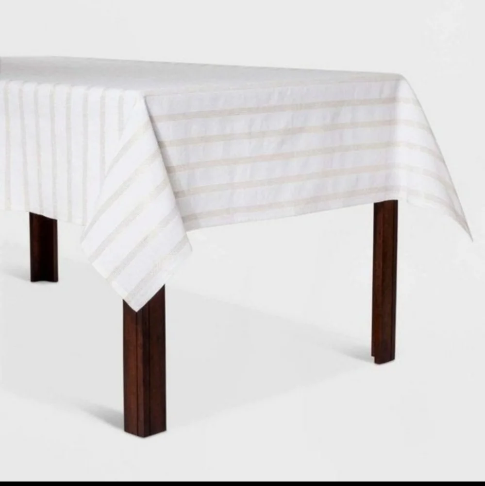 White & Gold Metallic Oblong Tablecloth New